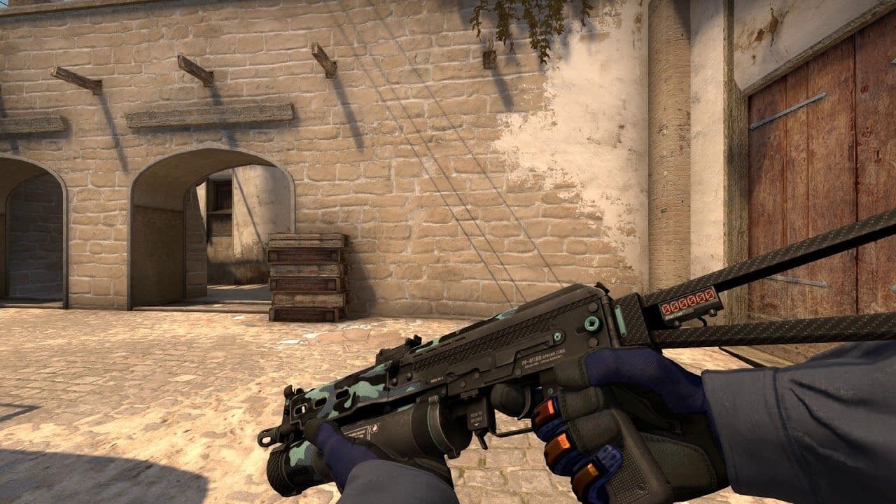 Как стрелять из PP-Bizon в CS2