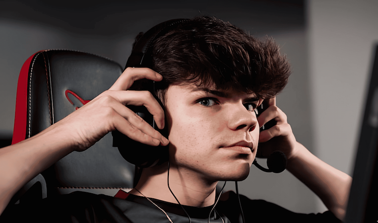 An Unexpected Roster Change in MOUZ