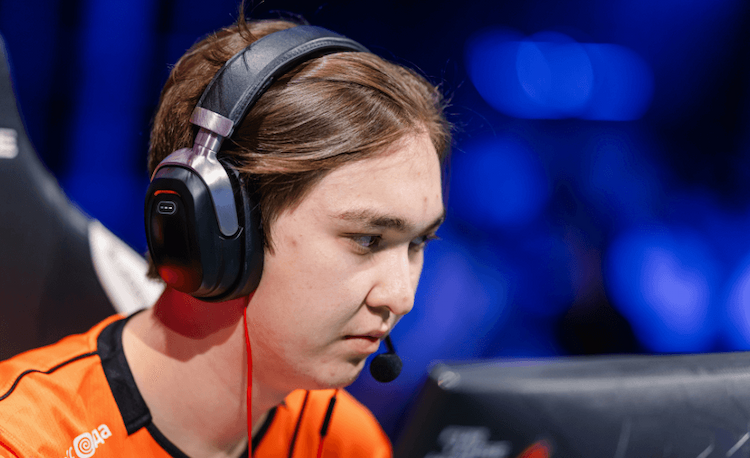 A Virtus.pro fez uma mudança na sua line-up de CS2 — b1st substituiu ICY.
