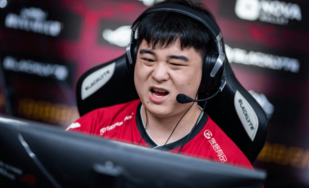 BLAST Rivals 2025 Season 2: resultados do primeiro dia — favoritos começam com vitórias